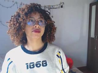 AMY, ♥ on cam for live free nude video chat now