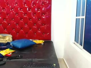 anthonella-fox on cam for live free nude video chat now