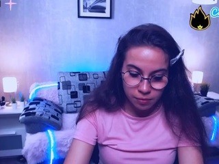 belinaverno on cam for live free nude video chat now