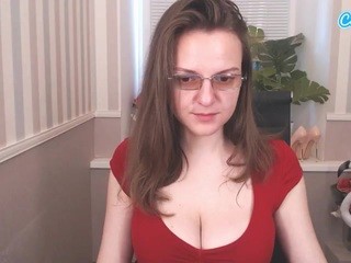 ?, Adriana? on cam for live free nude video chat now