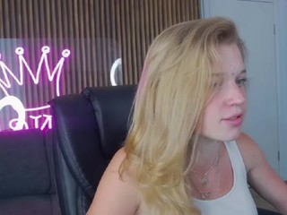 krissprincess on cam for live free nude video chat now