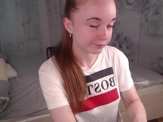 miaredfox on cam for live free nude video chat now