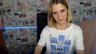 monycaleyn on cam for live free nude video chat now