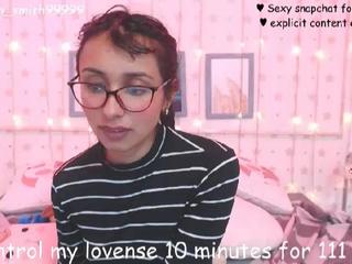 sarah-smiith on cam for live free nude video chat now