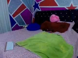 Strellakat on cam for live free nude video chat now