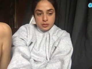 universitybebe on cam for live free nude video chat now