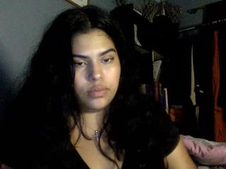 Anything4Loren on cam for live free nude video chat now