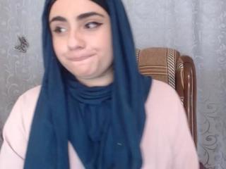 ArabianRey on cam for live free nude video chat now