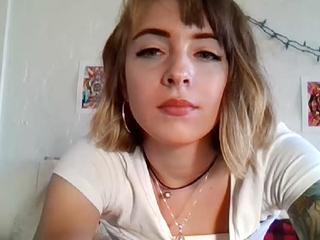 cherry-haley on cam for live free nude video chat now