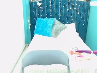 danybrunette on cam for live free nude video chat now