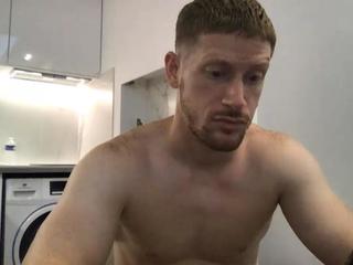 koloss313 on cam for live free nude video chat now