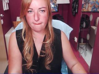 leilasun on cam for live free nude video chat now