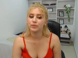 nova-parker on cam for live free nude video chat now