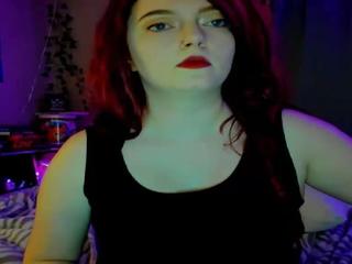 Sephie on cam for live free nude video chat now