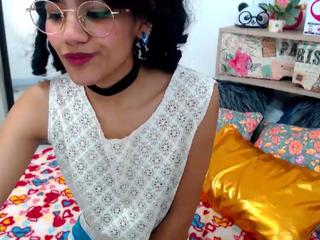 sweett-angell on cam for live free nude video chat now
