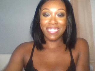 xoxovalentine on cam for live free nude video chat now