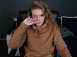clementinecherchill on cam for live free nude video chat now