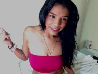freshymelissa on cam for live free nude video chat now