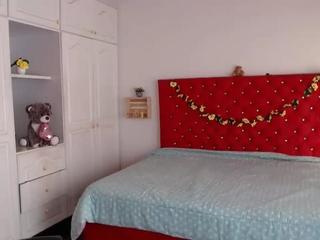 mariannedoll on cam for live free nude video chat now