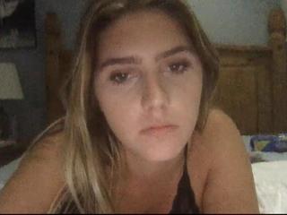 scarlettlane on cam for live free nude video chat now