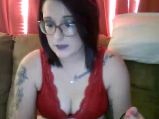 sexypurplehairchick17 on cam for live free nude video chat now