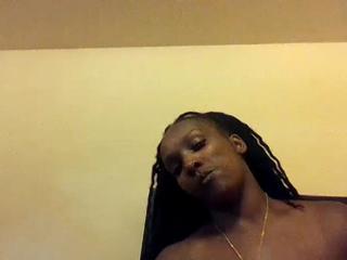 YourFavorite2020 on cam for live free nude video chat now