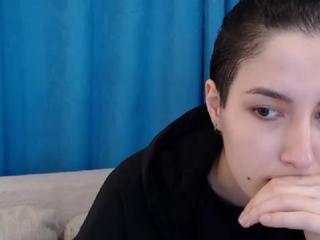 carriesweety on cam for live free nude video chat now