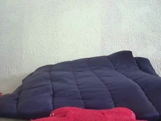 Vicky Walker on cam for live free nude video chat now