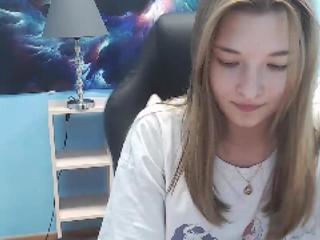 amorrichi on cam for live free nude video chat now