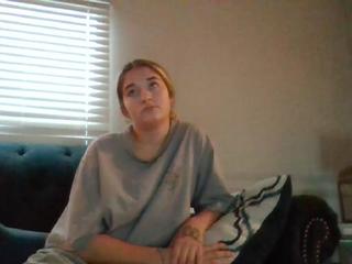 babychey1818 on cam for live free nude video chat now
