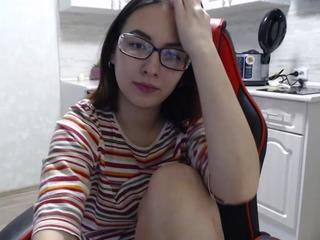 maria77 on cam for live free nude video chat now