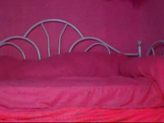 Rockybee on cam for live free nude video chat now