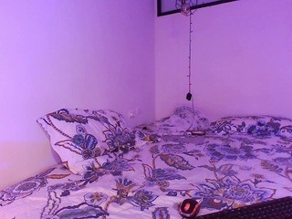 acqua tofana (, ﾐⓛᆽⓛﾐ)✧ on cam for live free nude video chat now