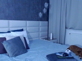 adelinemusclefit on cam for live free nude video chat now