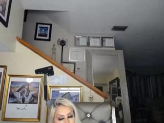 adrianna777 on cam for live free nude video chat now