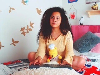 ari-te3n on cam for live free nude video chat now