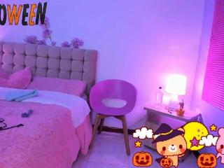 becca-be on cam for live free nude video chat now