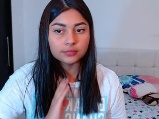 camila-xxx on cam for live free nude video chat now