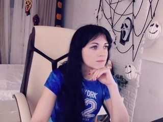 dafnimon on cam for live free nude video chat now