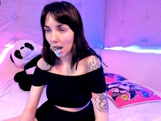 danniela-dan on cam for live free nude video chat now