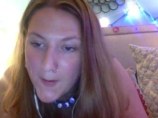 goodgirluna on cam for live free nude video chat now