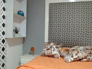 hannnafoxx on cam for live free nude video chat now