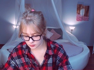 helgapatoki on cam for live free nude video chat now