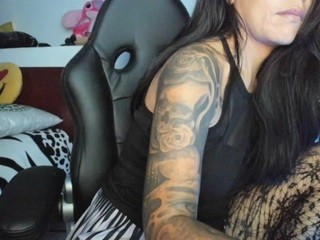 KellyGriffin on cam for live free nude video chat now