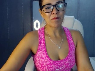 lissa-santos on cam for live free nude video chat now
