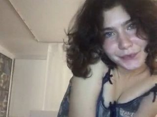 miniet on cam for live free nude video chat now