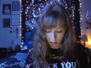 MsWyld on cam for live free nude video chat now