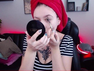 olivia-hot on cam for live free nude video chat now
