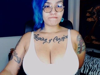 toothyy on cam for live free nude video chat now