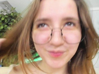 gummy-bloom on cam for live free nude video chat now
